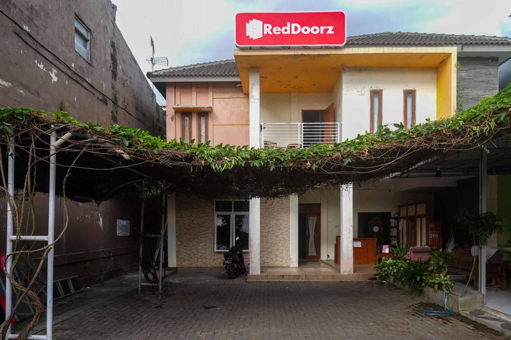 Reddoorz Syariah Near Pakuwon Mall Jogja Kejayan Zewnętrze zdjęcie