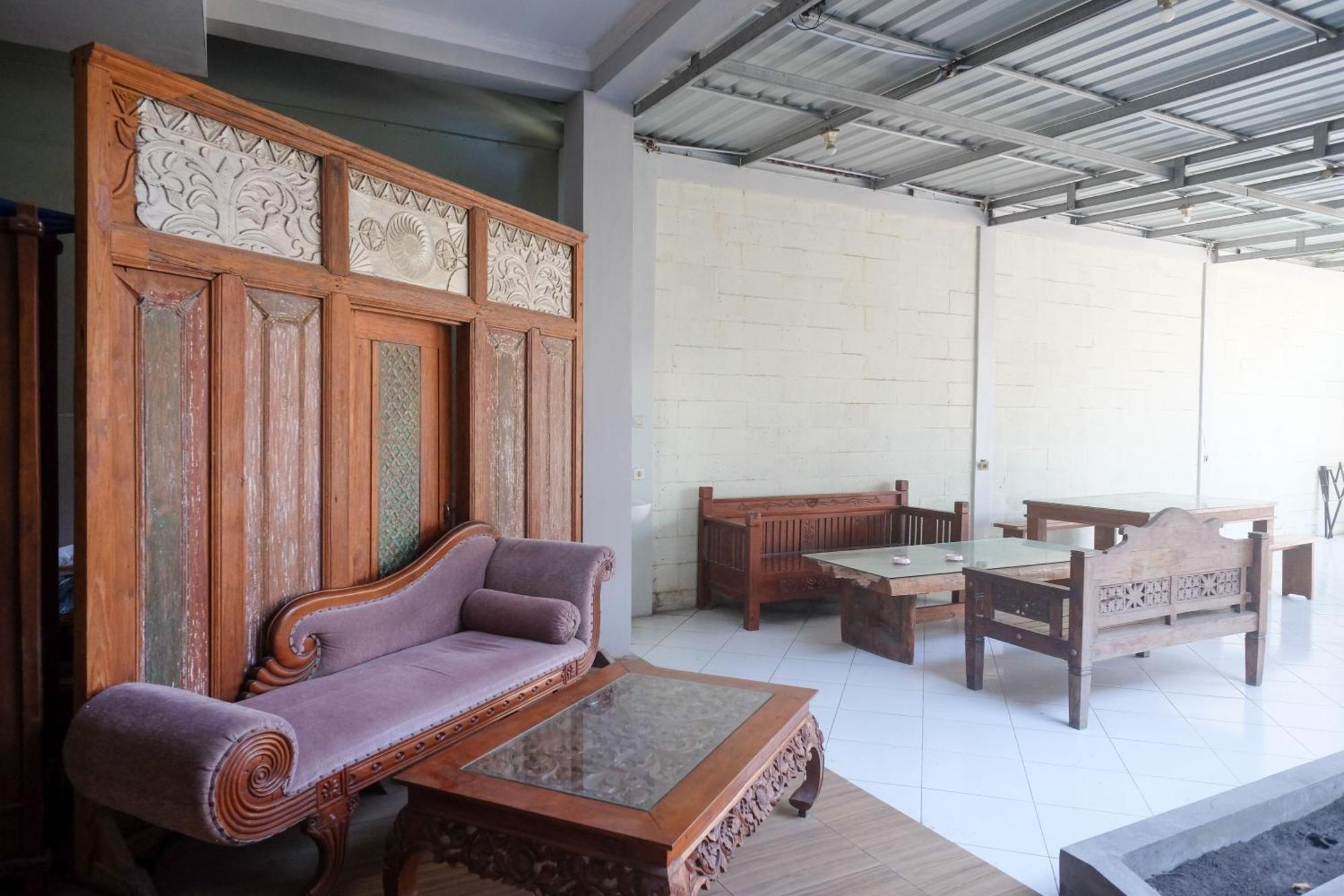 Reddoorz Syariah Near Pakuwon Mall Jogja Kejayan Zewnętrze zdjęcie